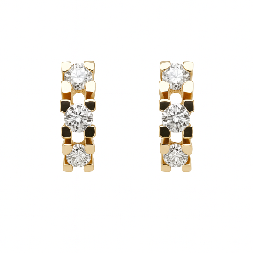 Beautiful 18 Kt Gold  Natural Diamond Earing